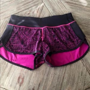 EUC size 4 Lululemon Speed shorts Seawheeze